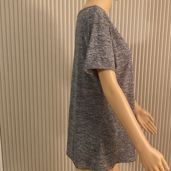 YOGO Athletica Top size L 100% polyester New without tags gray heather - Picture 2 of 7